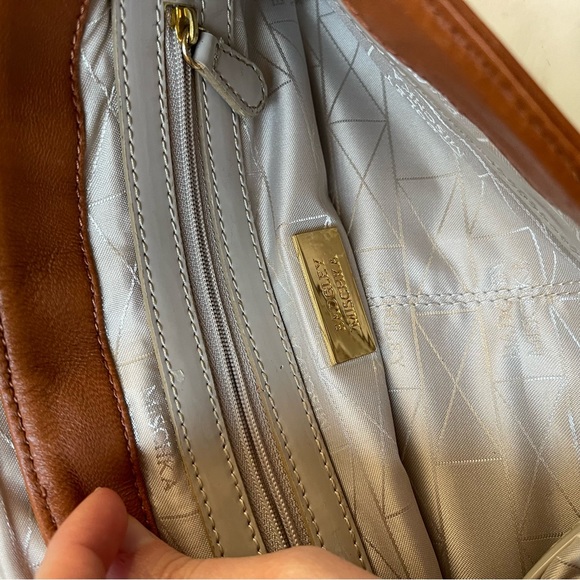 Badgley Mischka Quilted Brown Leather Shoulder Bag Flap Medium Sized Gold Chain - Picture 11 of 11